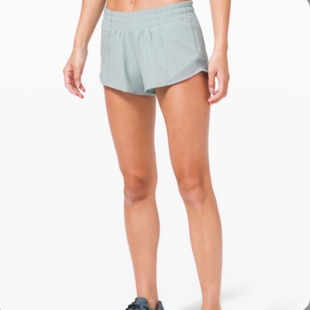 Pre-Loved LULULEMON Hotty Hot Shorts